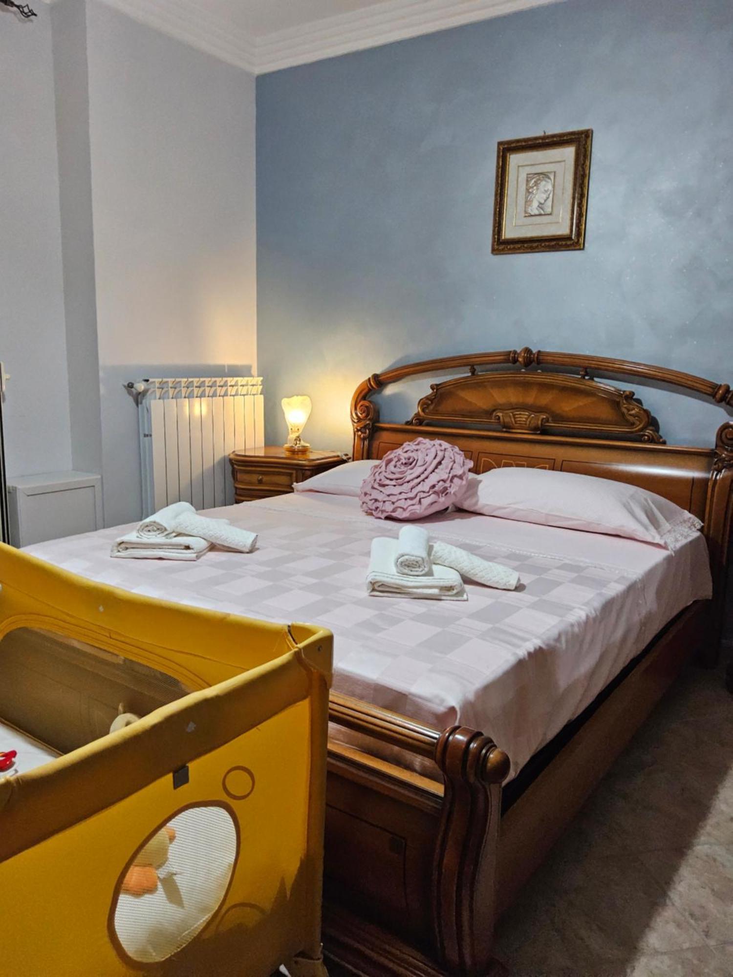 Appartamento Al Cortile Del Pozzo Delia Esterno foto