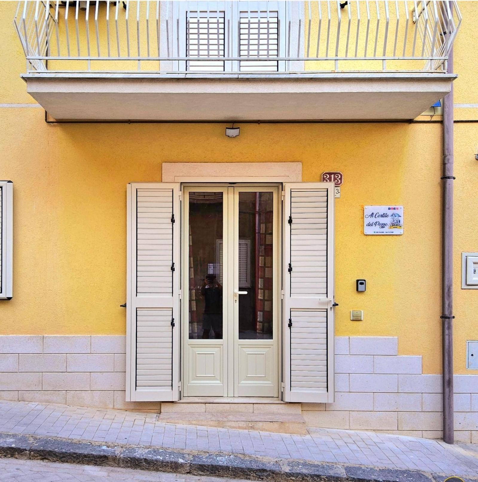 Appartamento Al Cortile Del Pozzo Delia Esterno foto