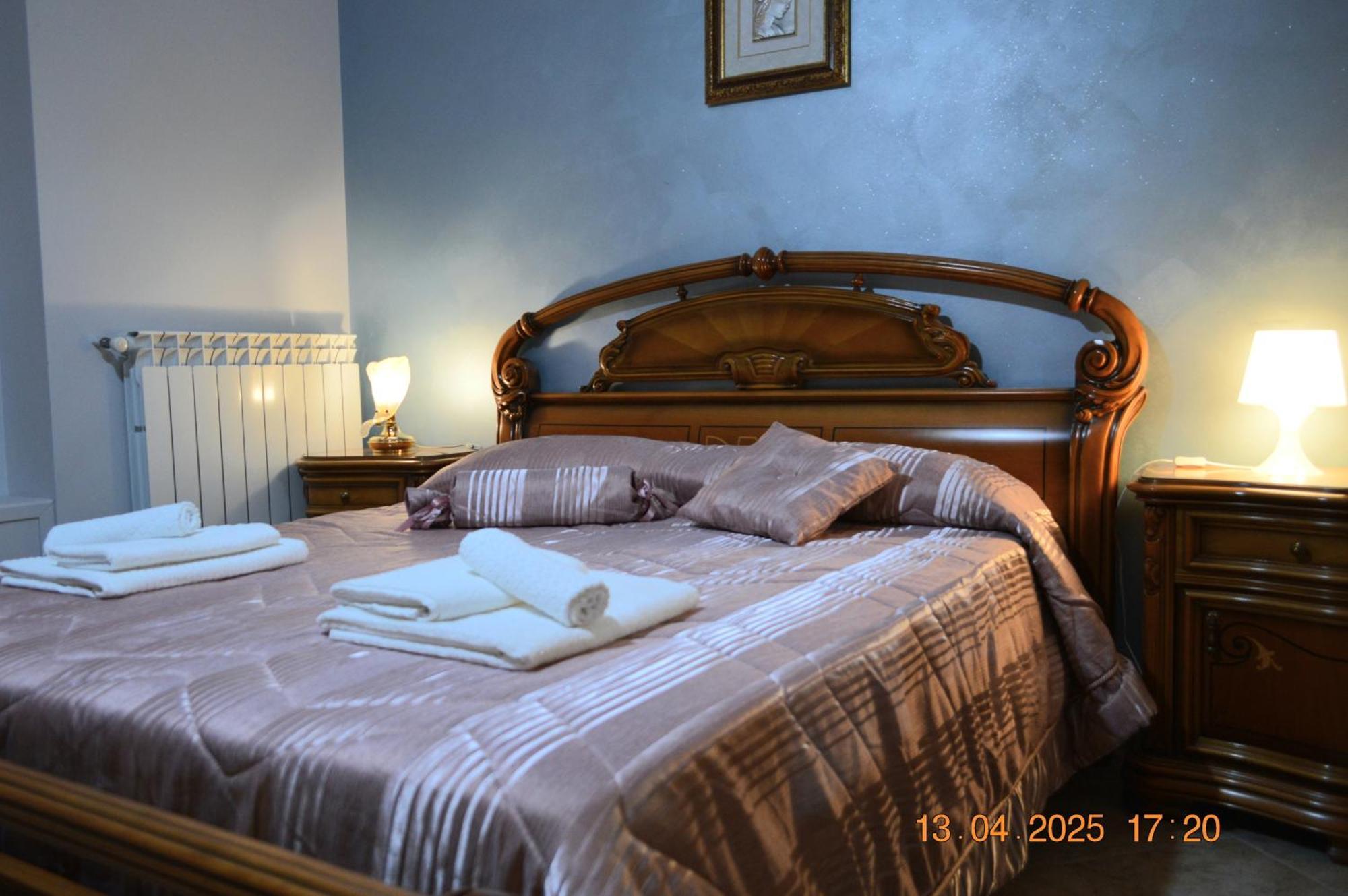 Appartamento Al Cortile Del Pozzo Delia Esterno foto